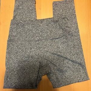 Like New Zobha High-Rise Heathered Gray Activewear/Yoga Leggings
